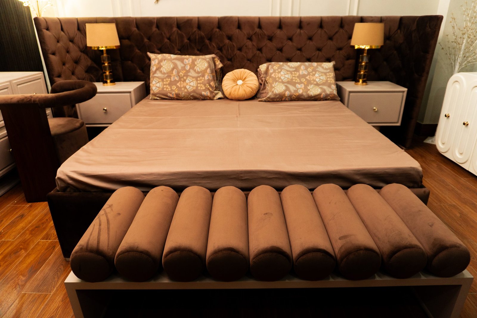 Elegant Noir Luxe Bedroom Set