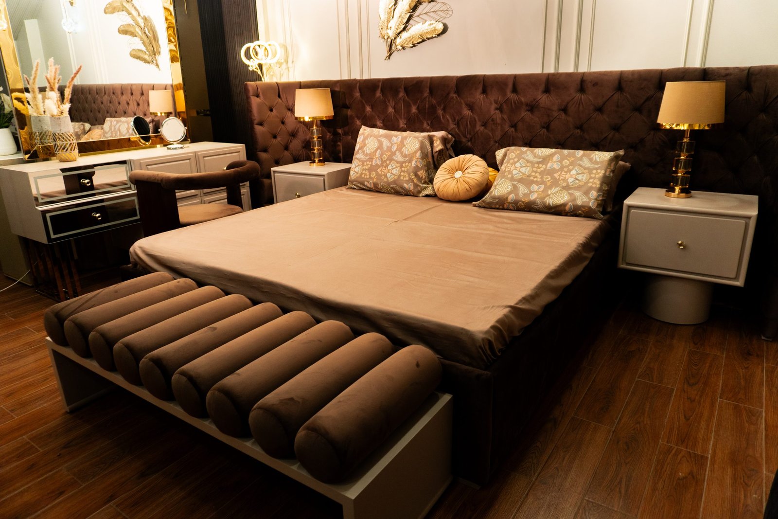 Elegant Noir Luxe Bedroom Set - Image 2