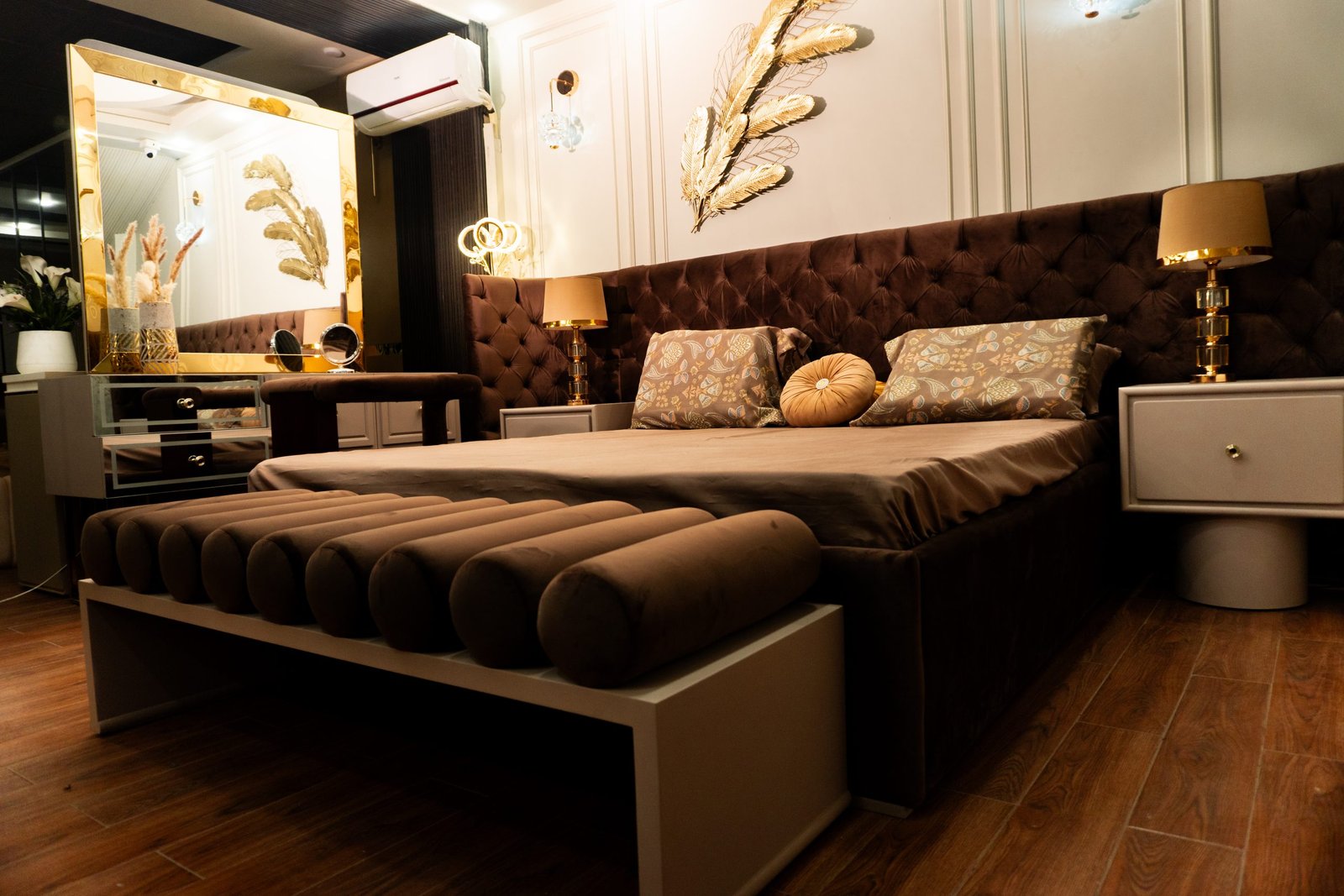 Elegant Noir Luxe Bedroom Set - Image 3