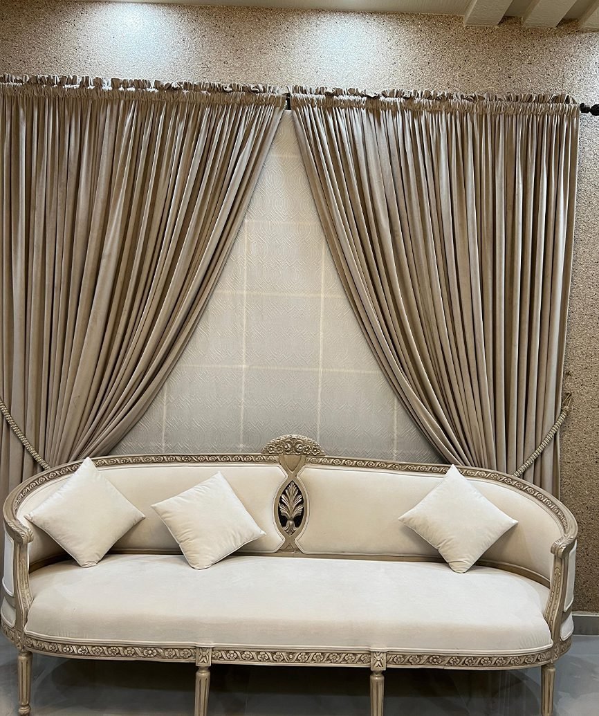 Vintage Sofa - Image 4