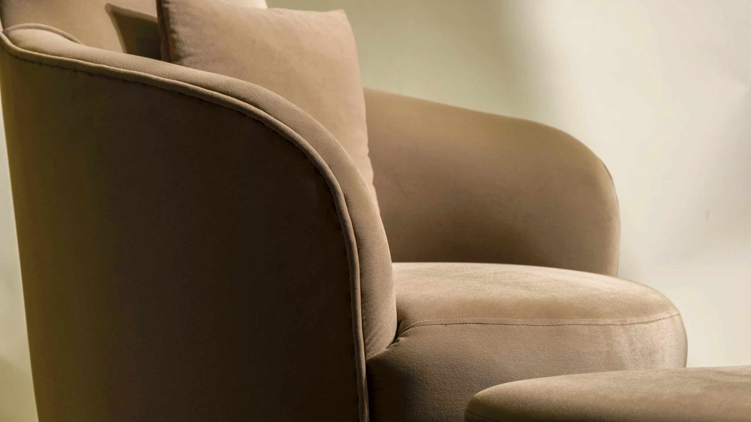 Juliet Sofa Chair - Image 3