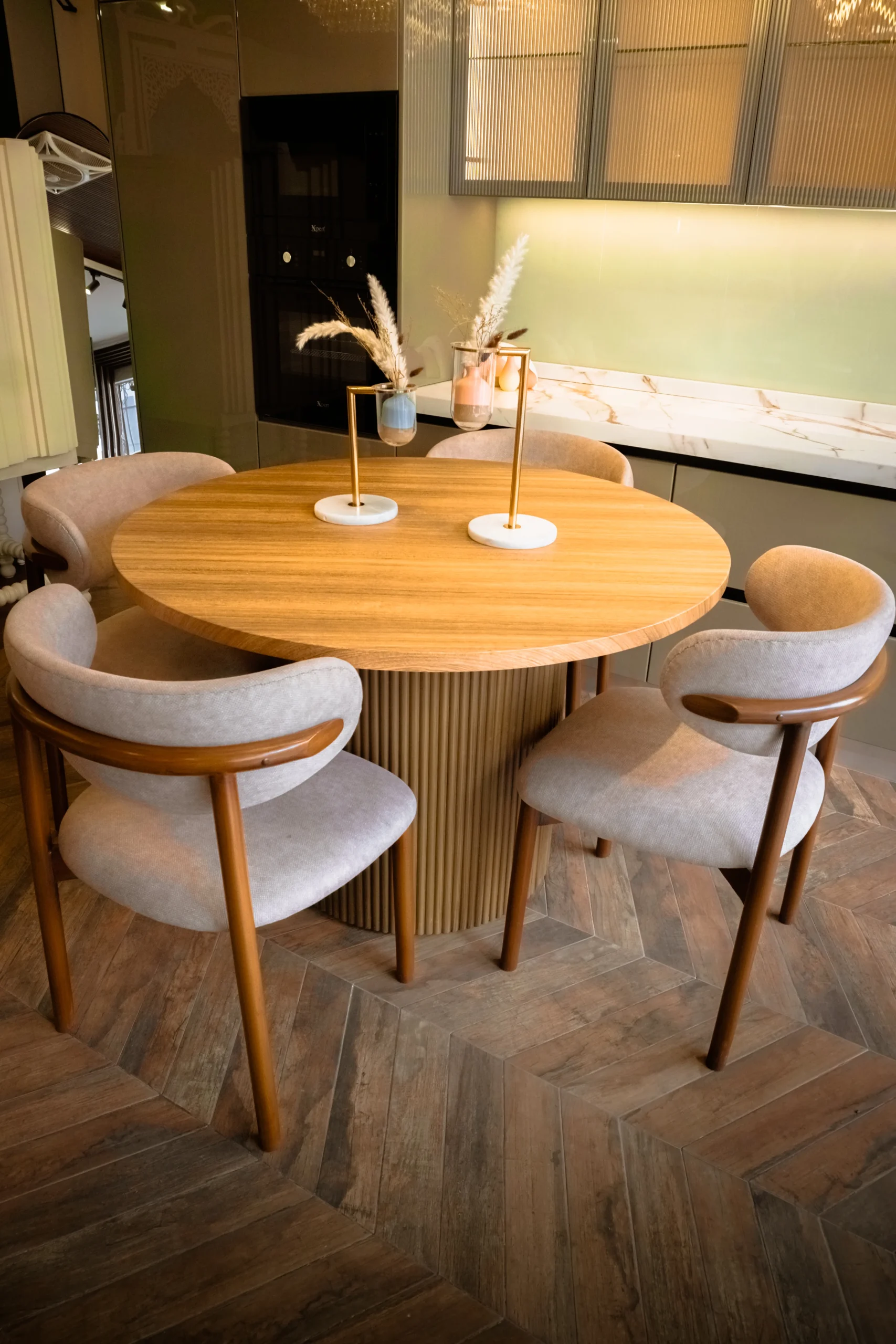 Timberkin Dining Table - Image 2